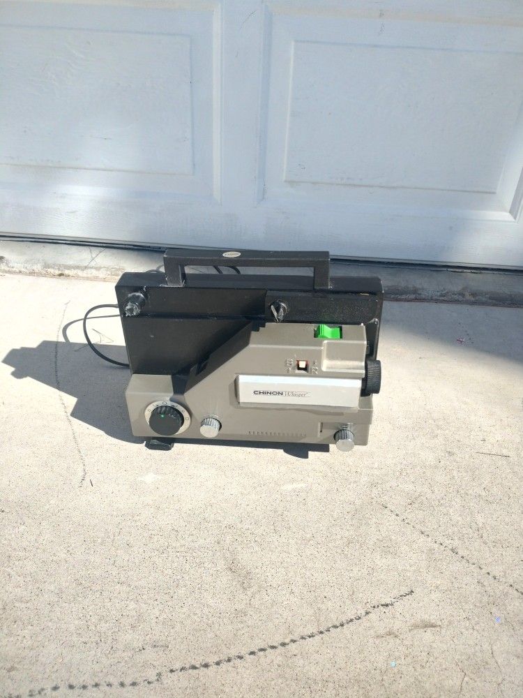 Vintage Chinon Wisper  Projector 