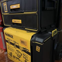 Dewalt Huge Set New In Box Asking $495 Todo Nuevo Set Gigantes 