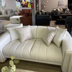 Veronica Cream Loveseat 
