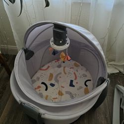 Fisher-Price Portable Bassinet On-The-Go Baby Dome,
