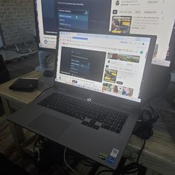 Lenovo gaming laptop 17.3" 32gb ram, rtx 5050 1tb ssd - $800