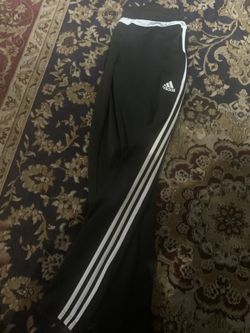 Adidas pants size M