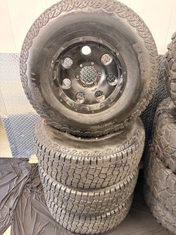 16-Inch Wheel and Tire LT285/75R16