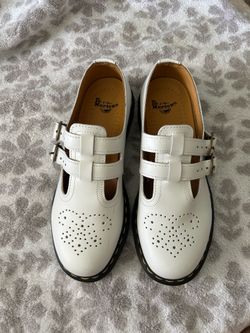 White dr martens Mary Jane