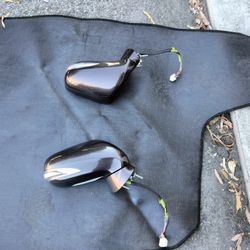 2010-2013 Lexus Is250/350 Side View Mirror Electric Powered With All The Accessories OEM.