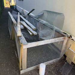Cedar Wood + Chicken Wire-FREE.