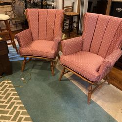 2 Matching Chairs Excellent Condition 