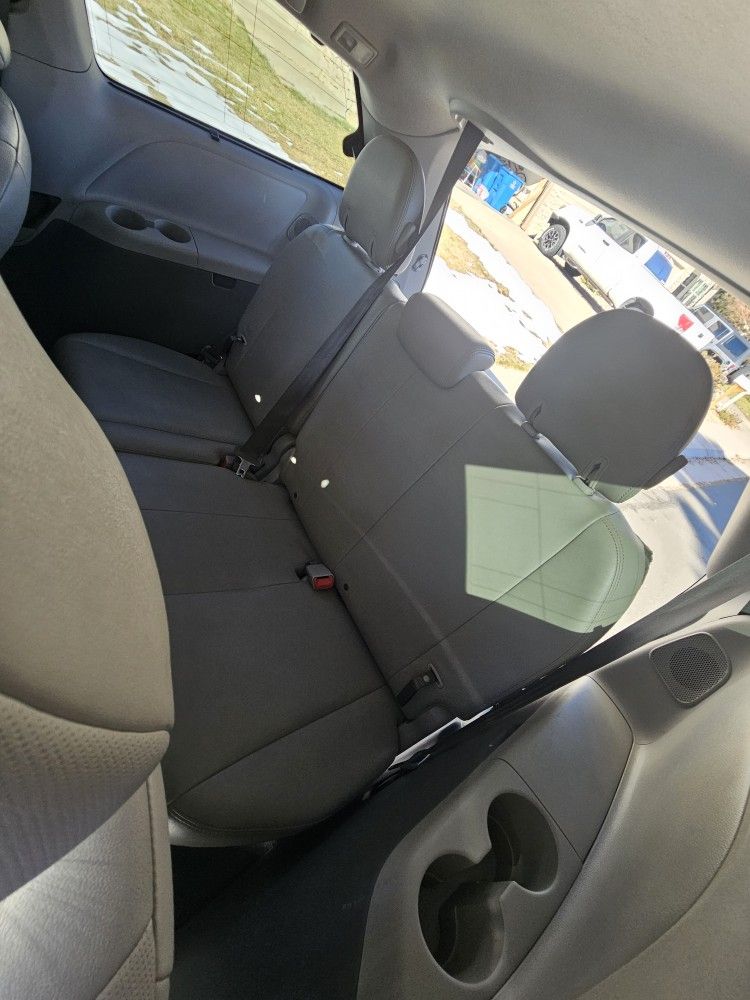 2011 Toyota Sienna