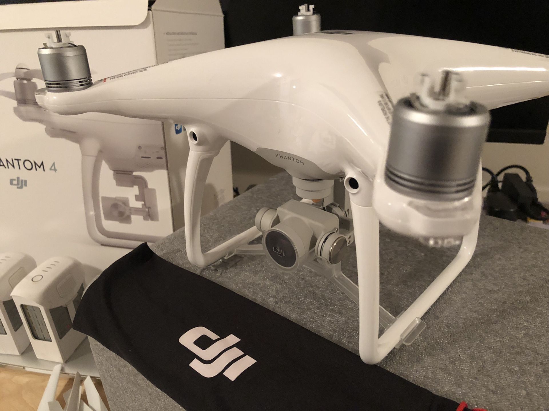 DJI Phantom 4