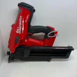 Milwaukee M18 Fuel Brushless Framing Nailer 210639/12