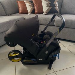Doona stroller with base