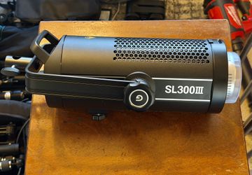 Godox SL300III Black Remote Control LED Video Light