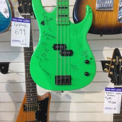 Bass Guitar 