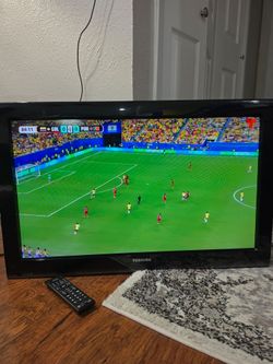 Toshiba Tv  32 inc with remote control