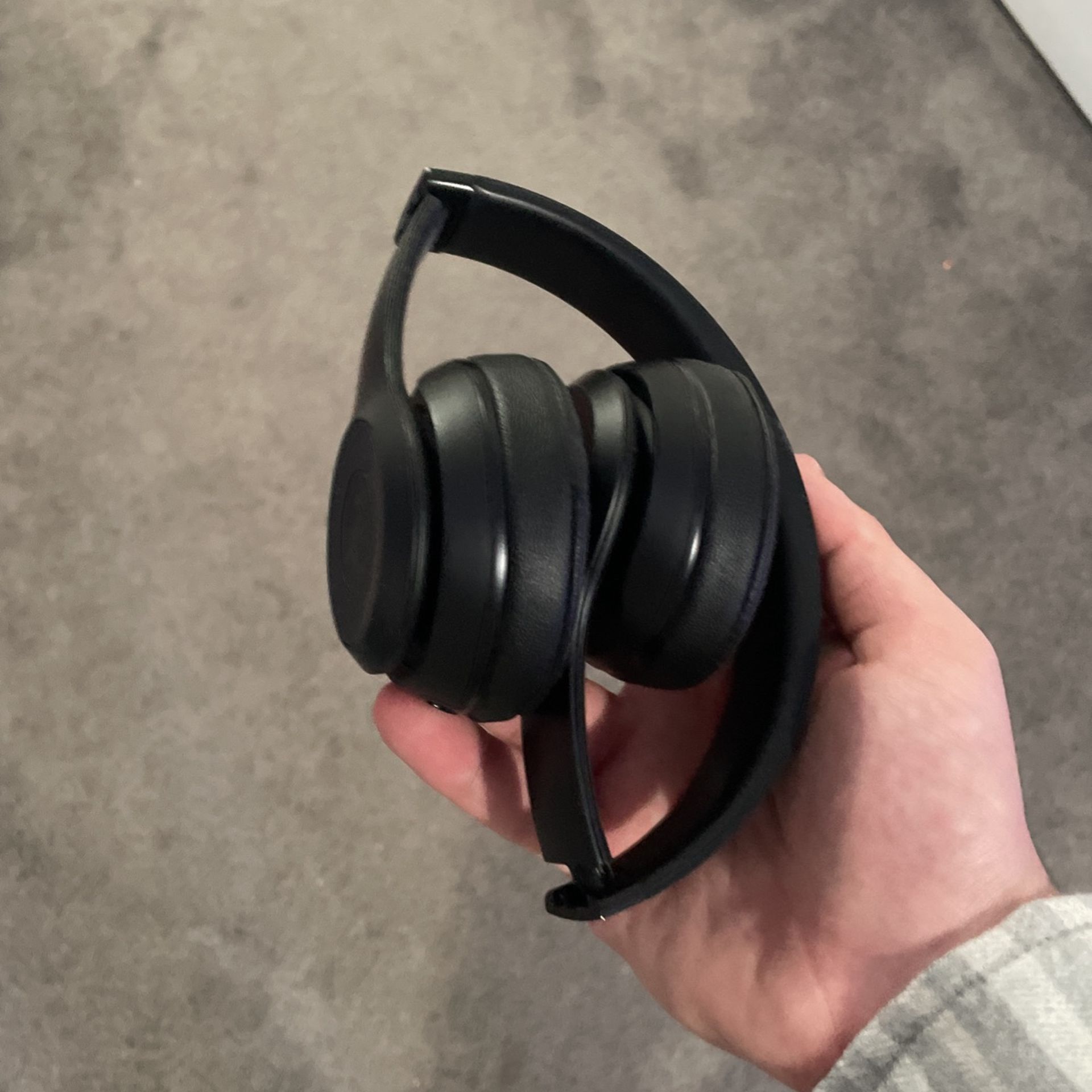 Wireless Beats Pro Headphones