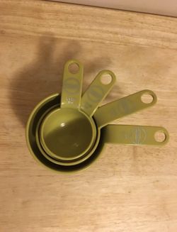 4-piece KitchenAid Measuring Cup Set