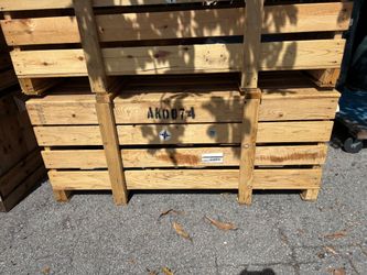 Free wood shipping creates art project