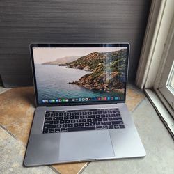 MacBook Pro 15" i7 16GB RAM 256gb SSD |100%🔋health Adobe, Final Cut, Logic, Office |Best Offer