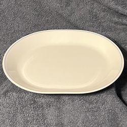 Vintage Corelle Country Violets Oval Serving Platter 12.25 x 10 in. RETIRED PATTERN.