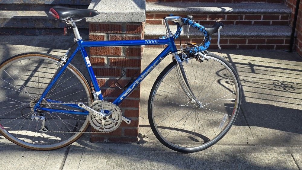 Nashbar R7000 52cm Road Bike....