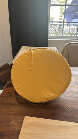 Round seat cushions