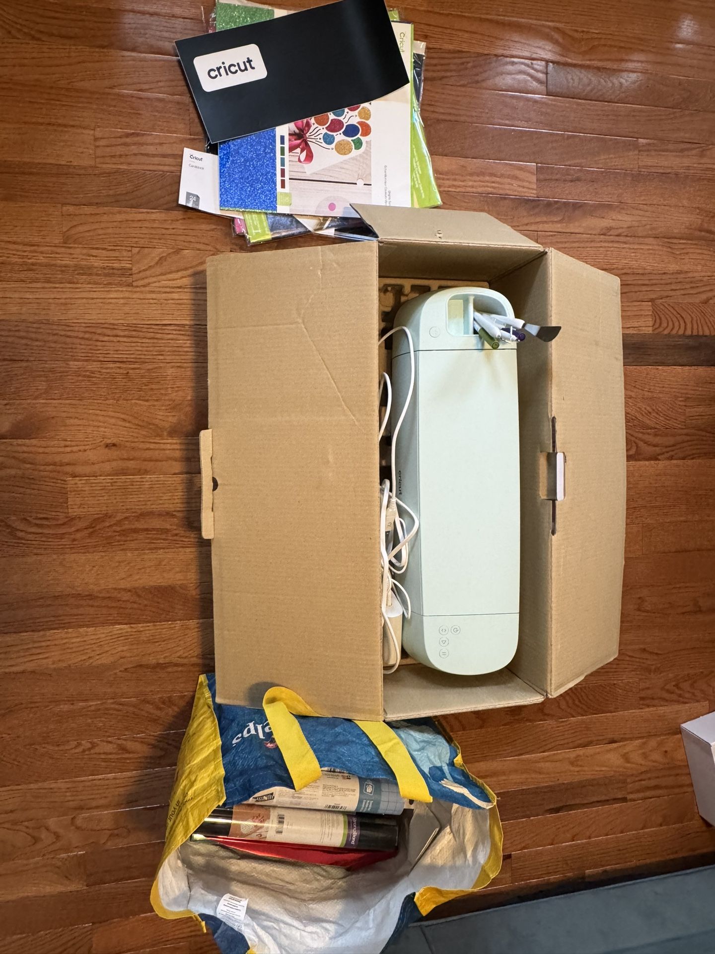 Cricut bundle