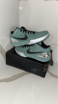 Nike Kobe 4 Girl Dad size 10