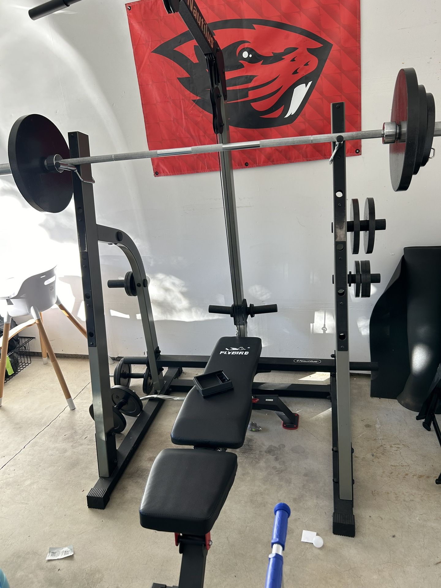 Nautilus Adjustable Weight Bench With Lat Pulldown 