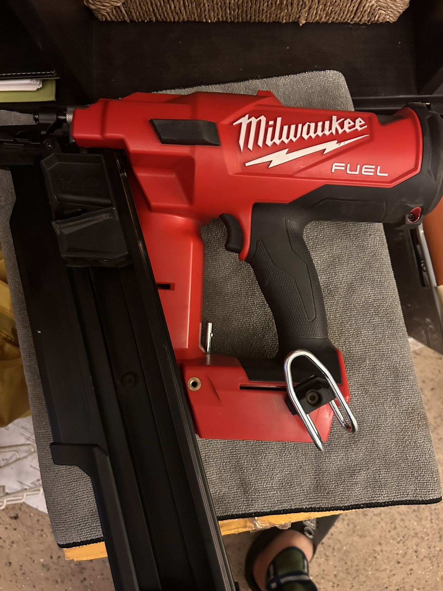 MILWAUKEE 21DEG FRAMING NAILER