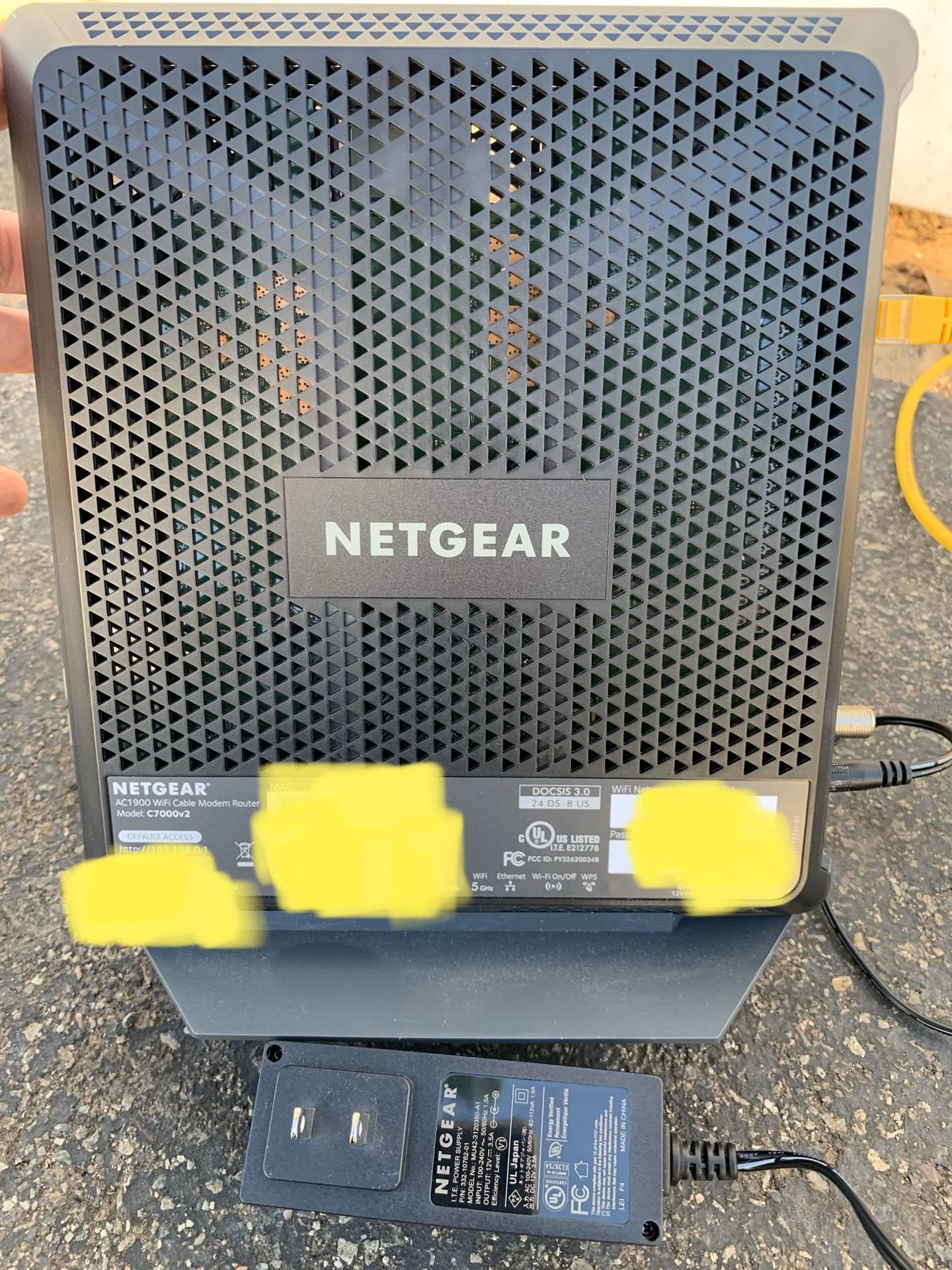 Netgear C7000v2 cable modem router