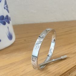 18K White Gold Plated Love Bangle 