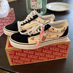 Vans Women’s