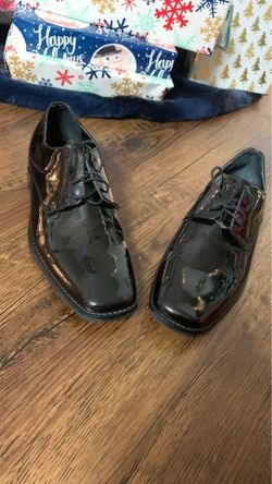 Size 11 1/2 men’s dress shoes