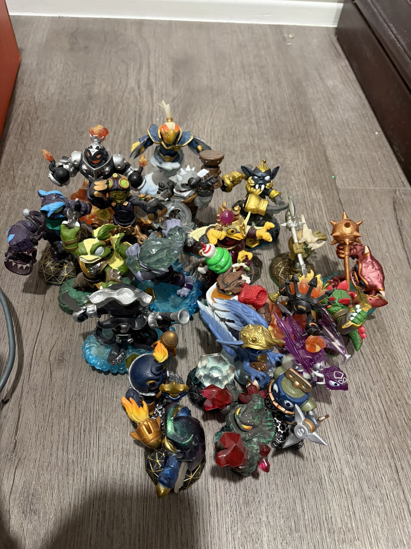 Skylanders Lot of 22 Figures