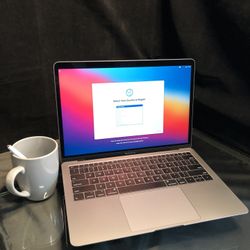 MacBook Air 2020 i7 / 16GB / 512SSD