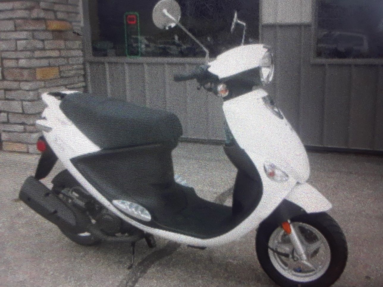 Genuine Buddy 150 scooter