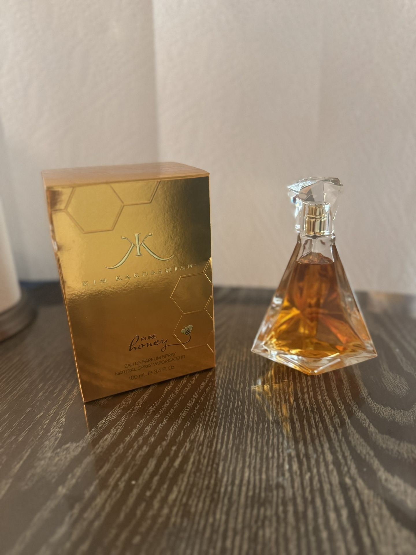 Kim Kardashian Pure Honey Perfume Size 100ml