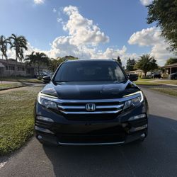 2017 HONDA PILOT TOURING 