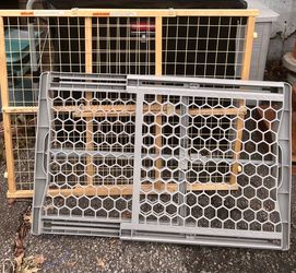 2 gates $5 each