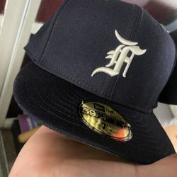 BRAND NEW Fear of god essentials hat 7 1/4