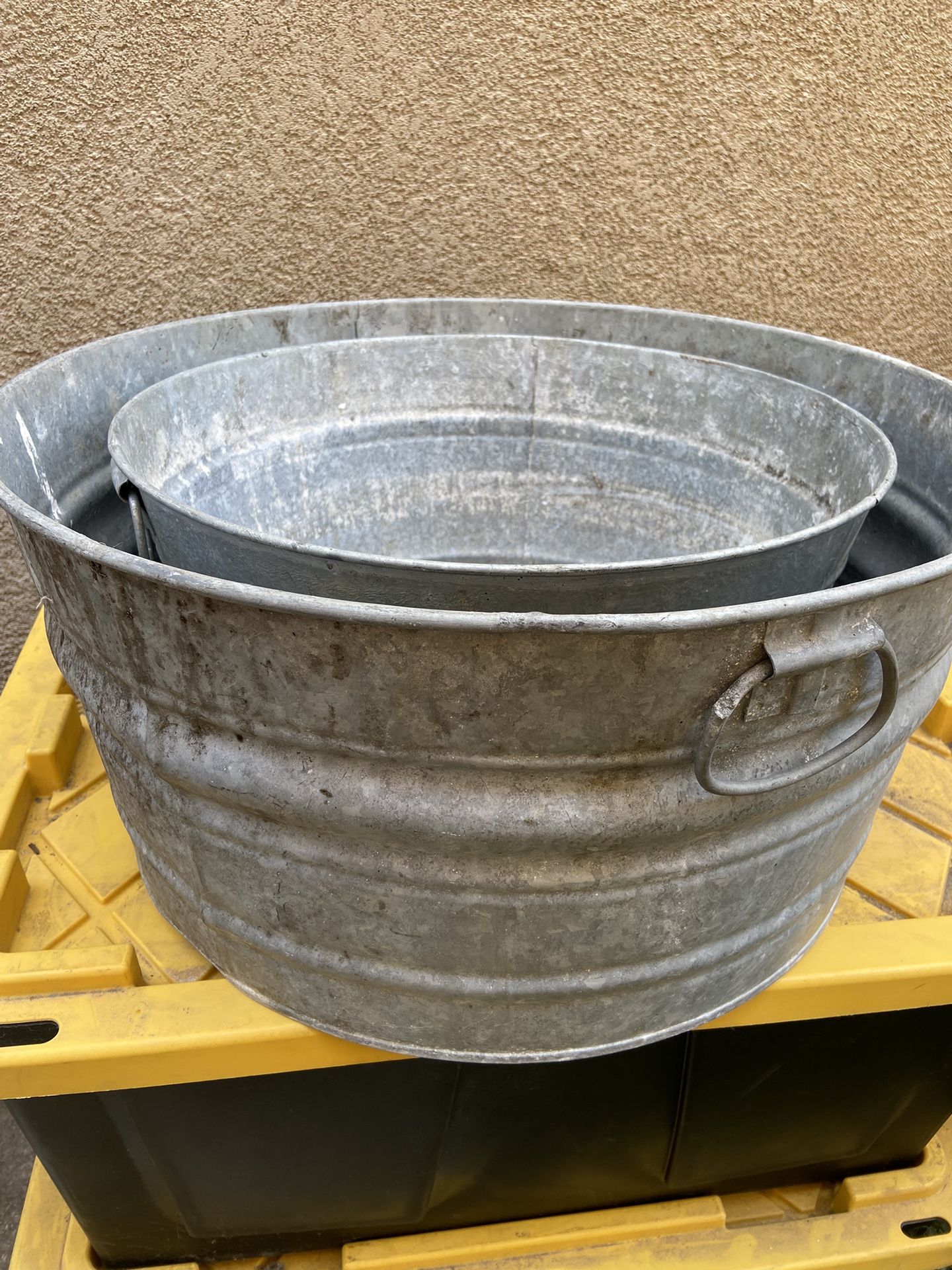 2 Tin Tub