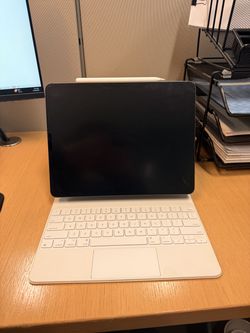 Apple iPad Pro 12.9 (4th Gen) WiFi + Cellular UNLOCKED + Magic Keyboard + Pencil