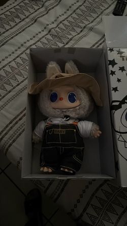Big Labubu