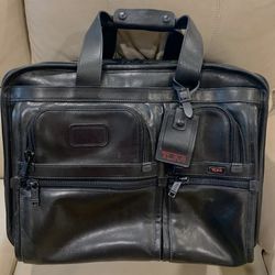 Quality Leather Rolling Tote By TUMI