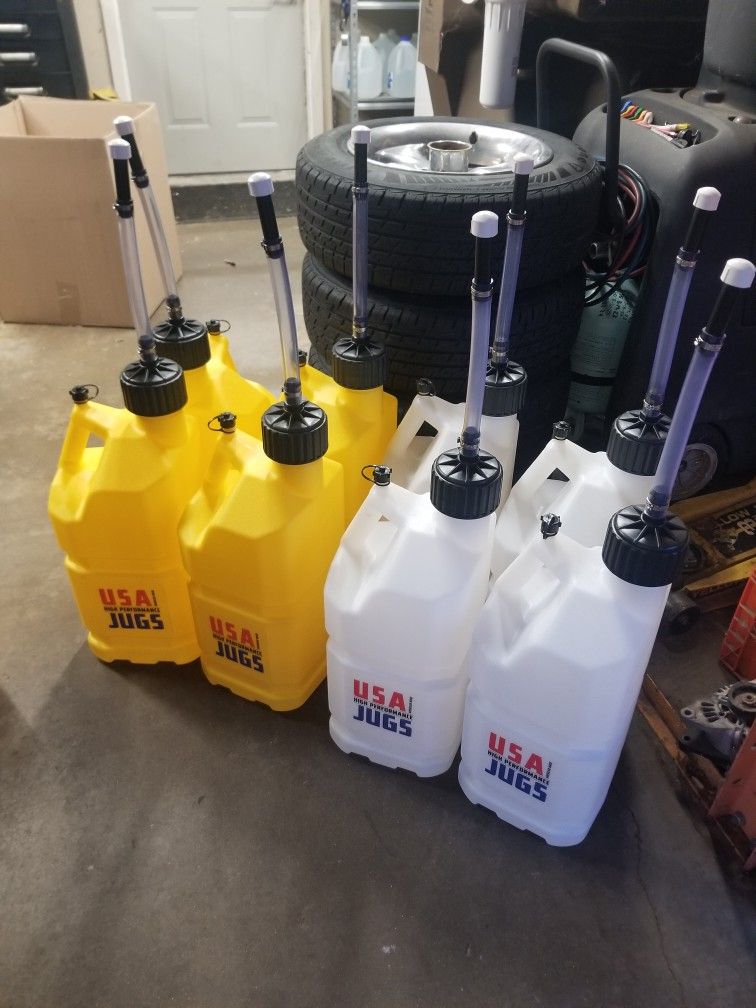 5 Gallon Gas Cans New