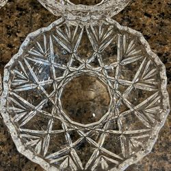 NEW - Set of 4 Scalloped Crystal Cut Serving Bowls