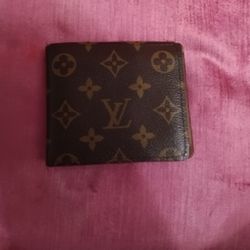 Louie Vuitton Men's Wallet