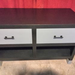 Dresser Or Media Console Table $125 Firm.