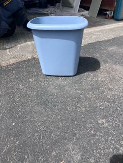 Free small garbage can