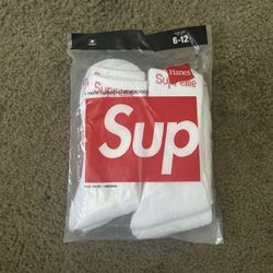 Supreme Socks